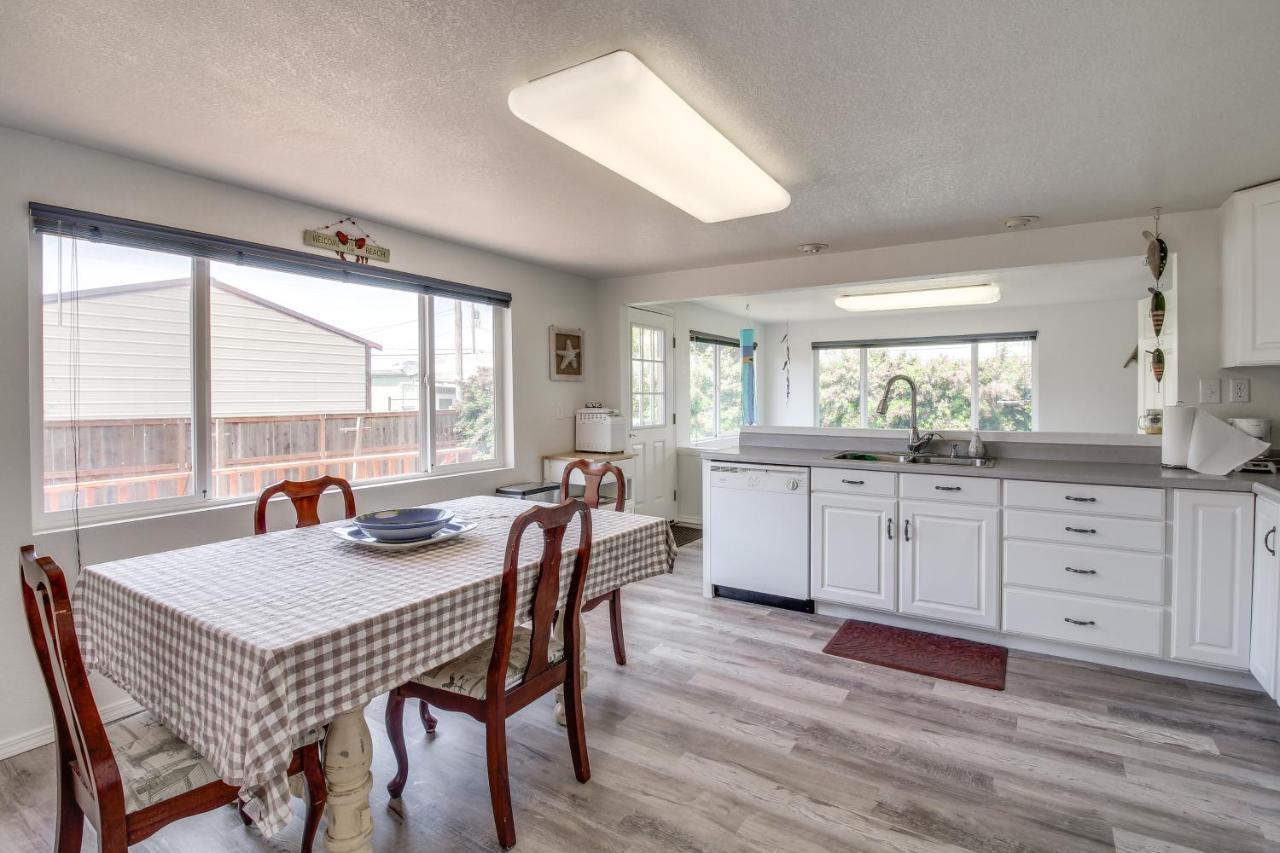 Winchester Bay Vacation Rental Near Dunes And Atv! Reedsport Exterior photo