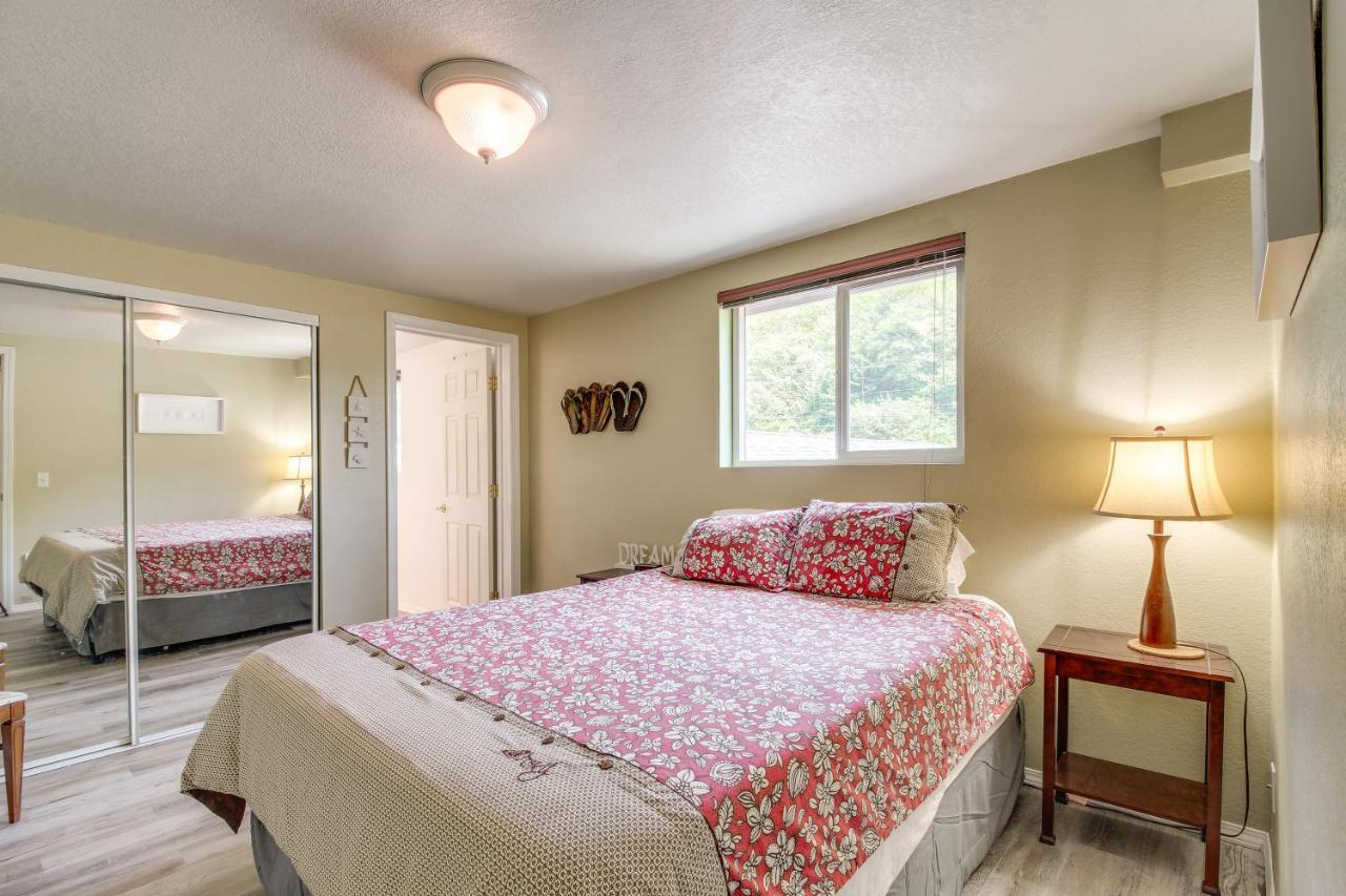 Winchester Bay Vacation Rental Near Dunes And Atv! Reedsport Exterior photo